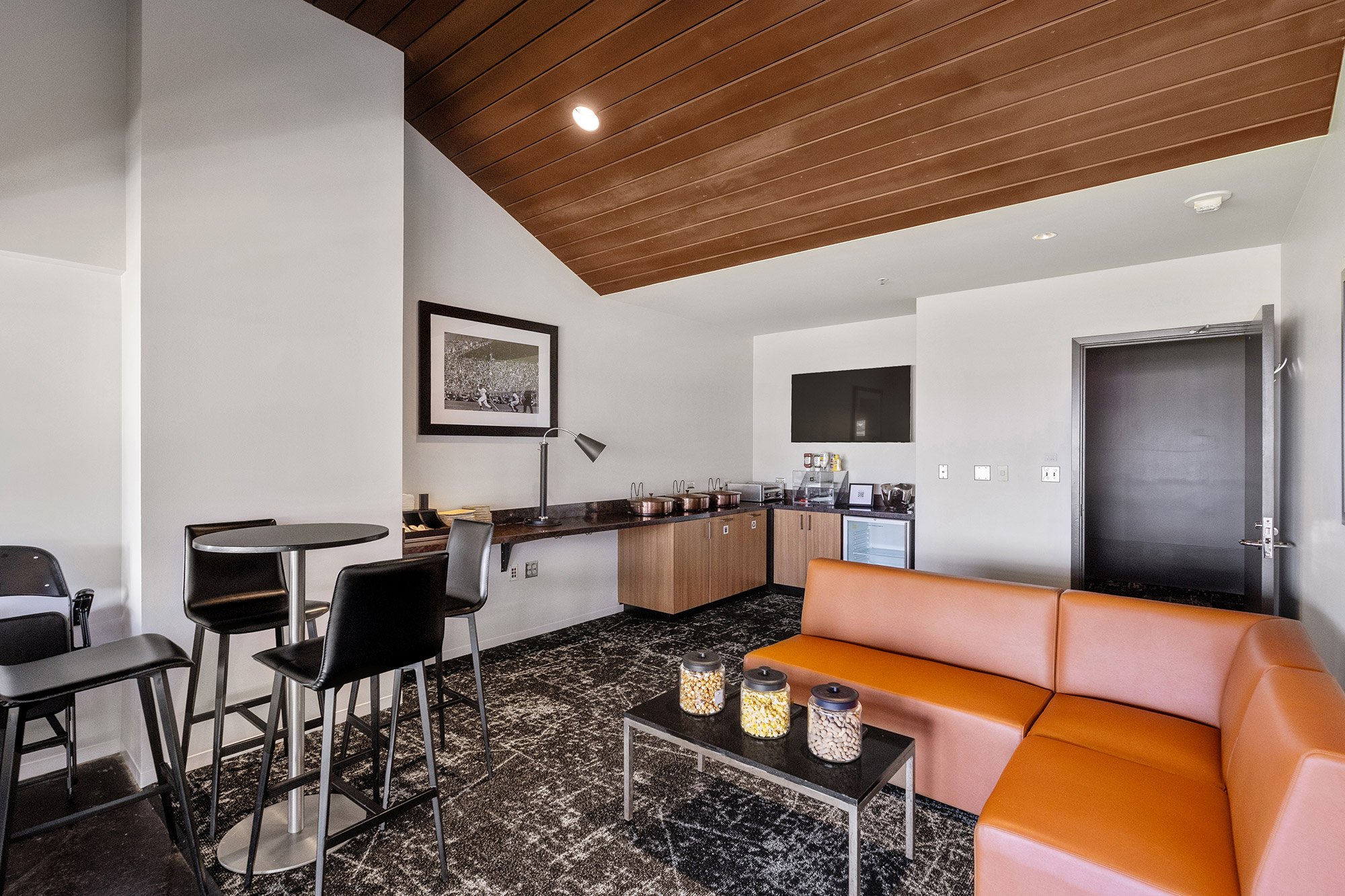 Bay View Interior _ 2