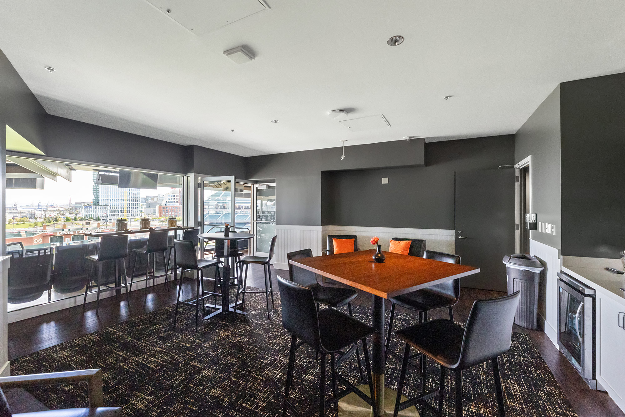 Left Field Party Suite _ 4